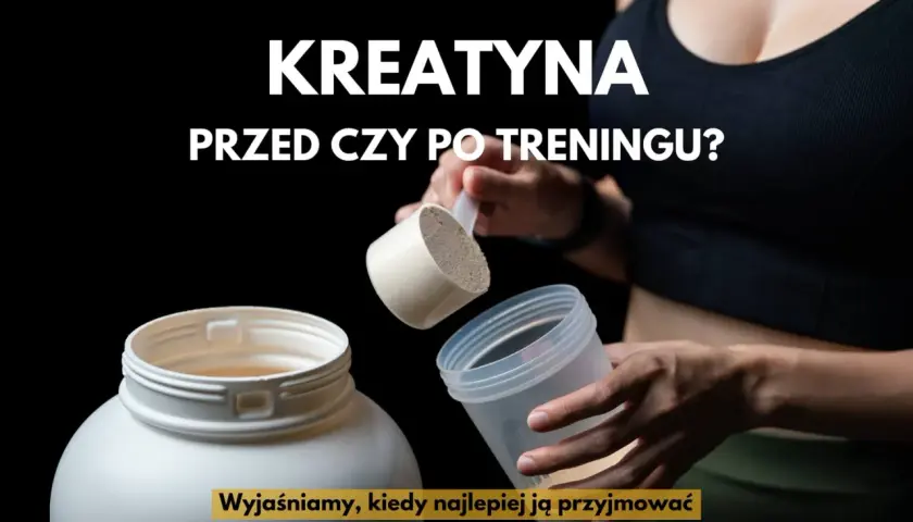 Kreatyna przed czy po treningu? Dwie dłonie przygotowują suplement, wyjaśniamy, kiedy najlepiej ją przyjmować.