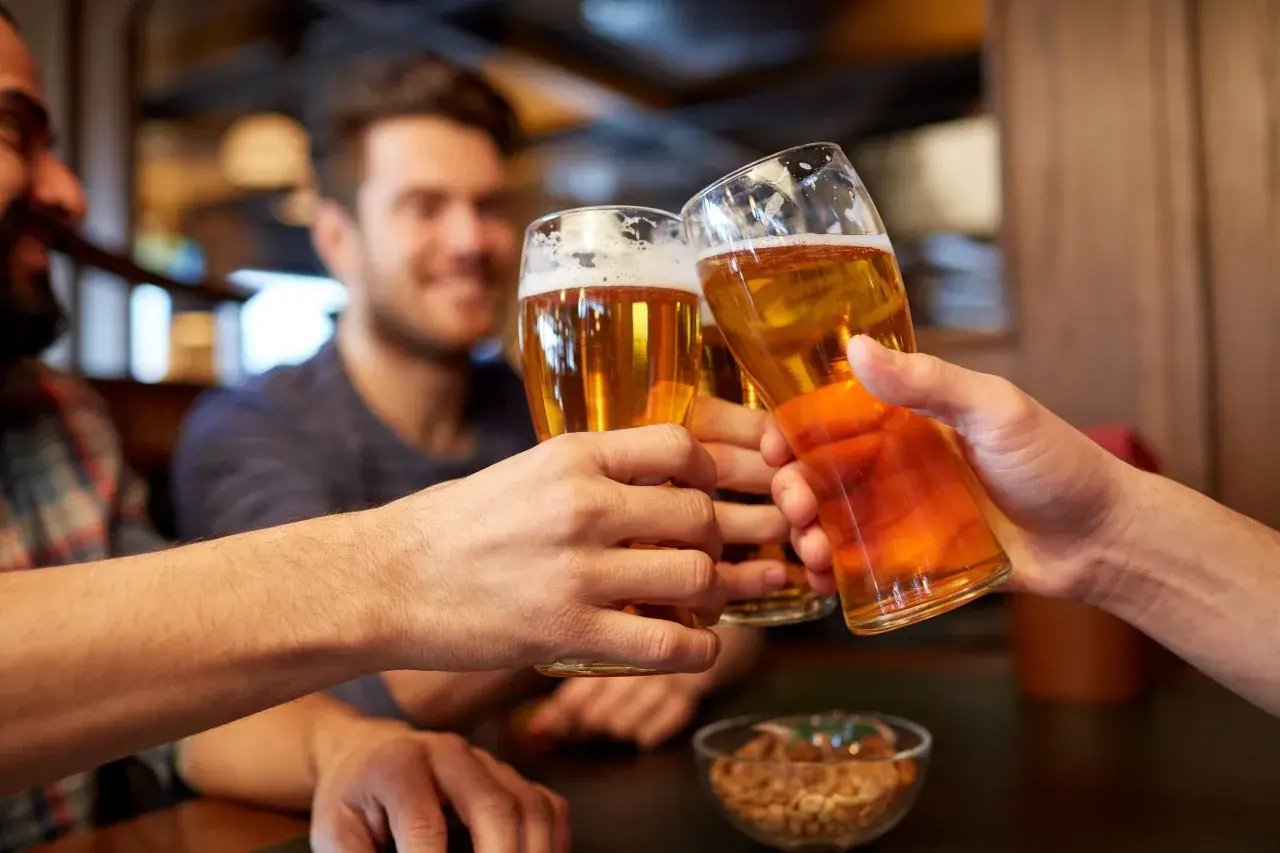 Czy piwo to alkohol? Zaskakujące fakty o jego zawartości alkoholu